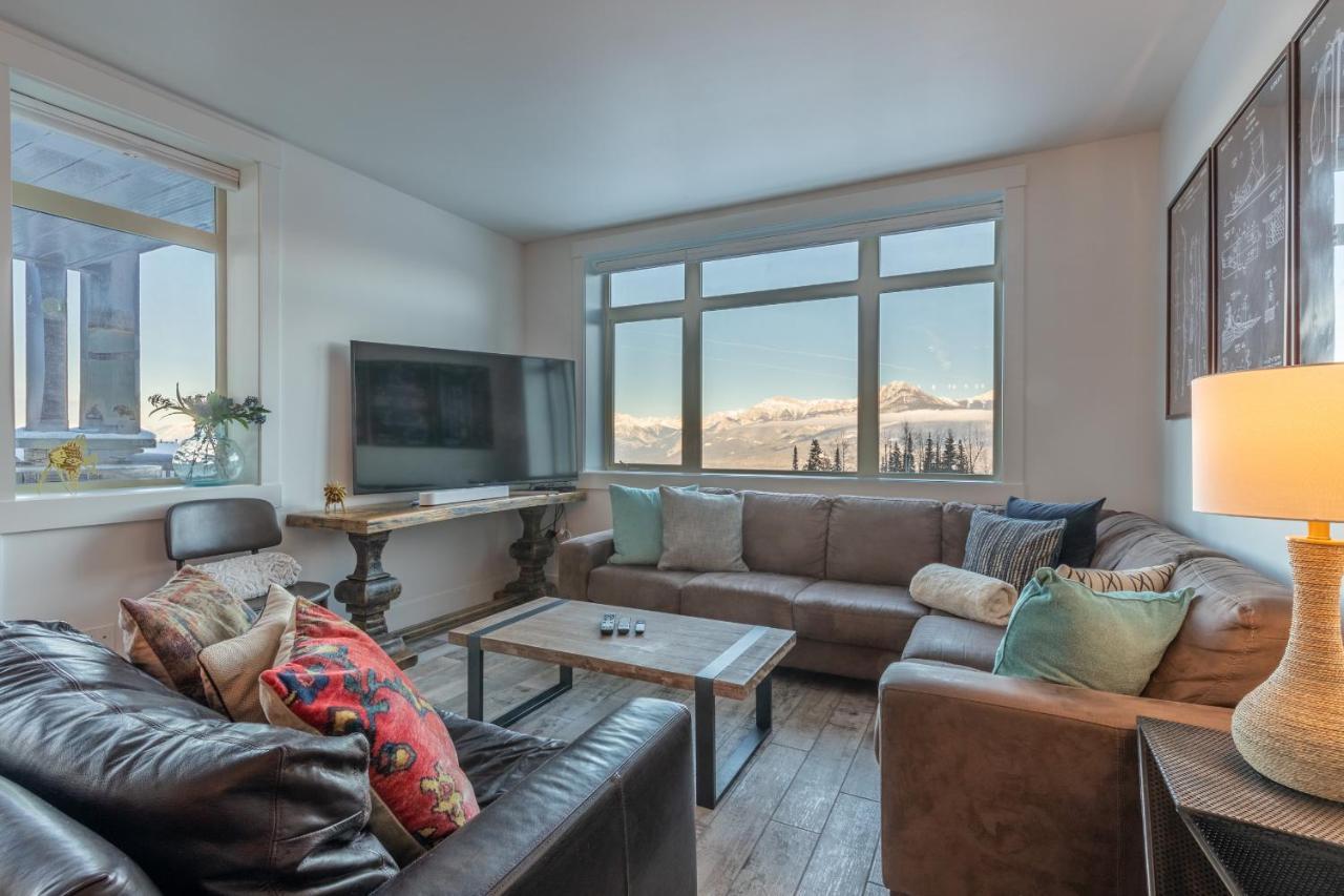 Fully Renovated Ski-In/Out Loft With Private Hot Tub! Golden Dış mekan fotoğraf
