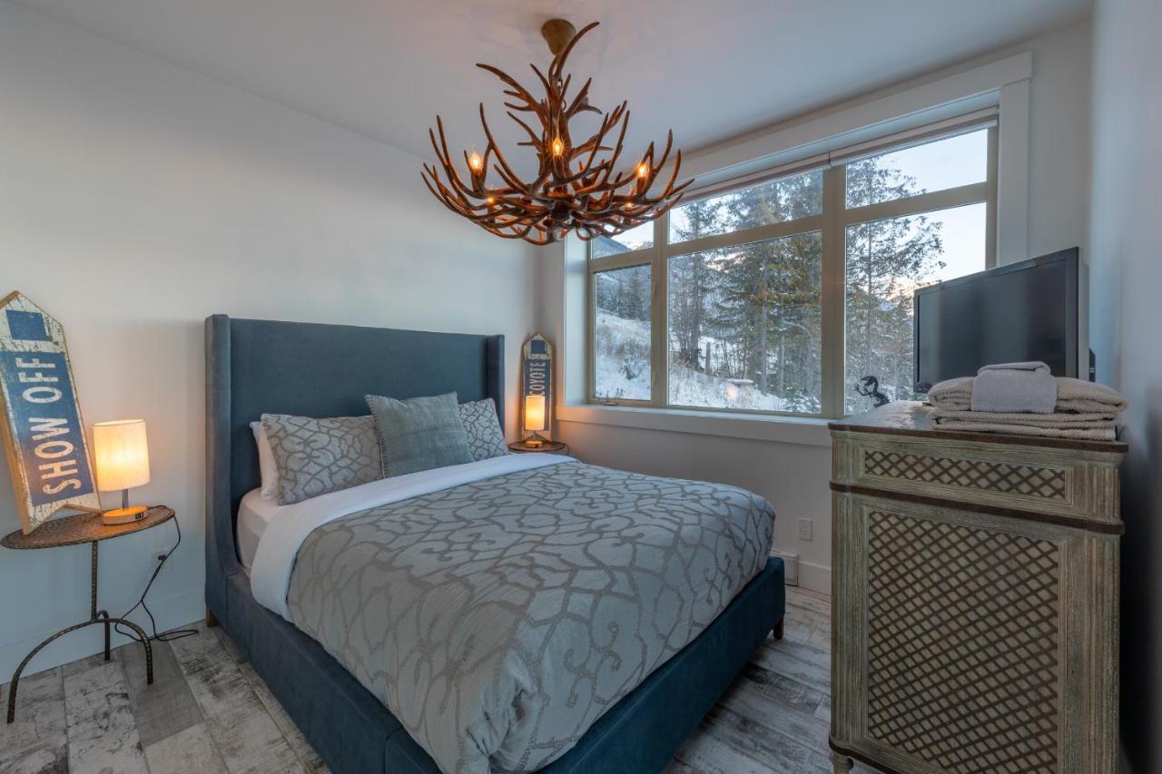 Fully Renovated Ski-In/Out Loft With Private Hot Tub! Golden Dış mekan fotoğraf